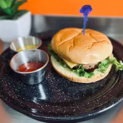Combo hamburguesa  Sencilla