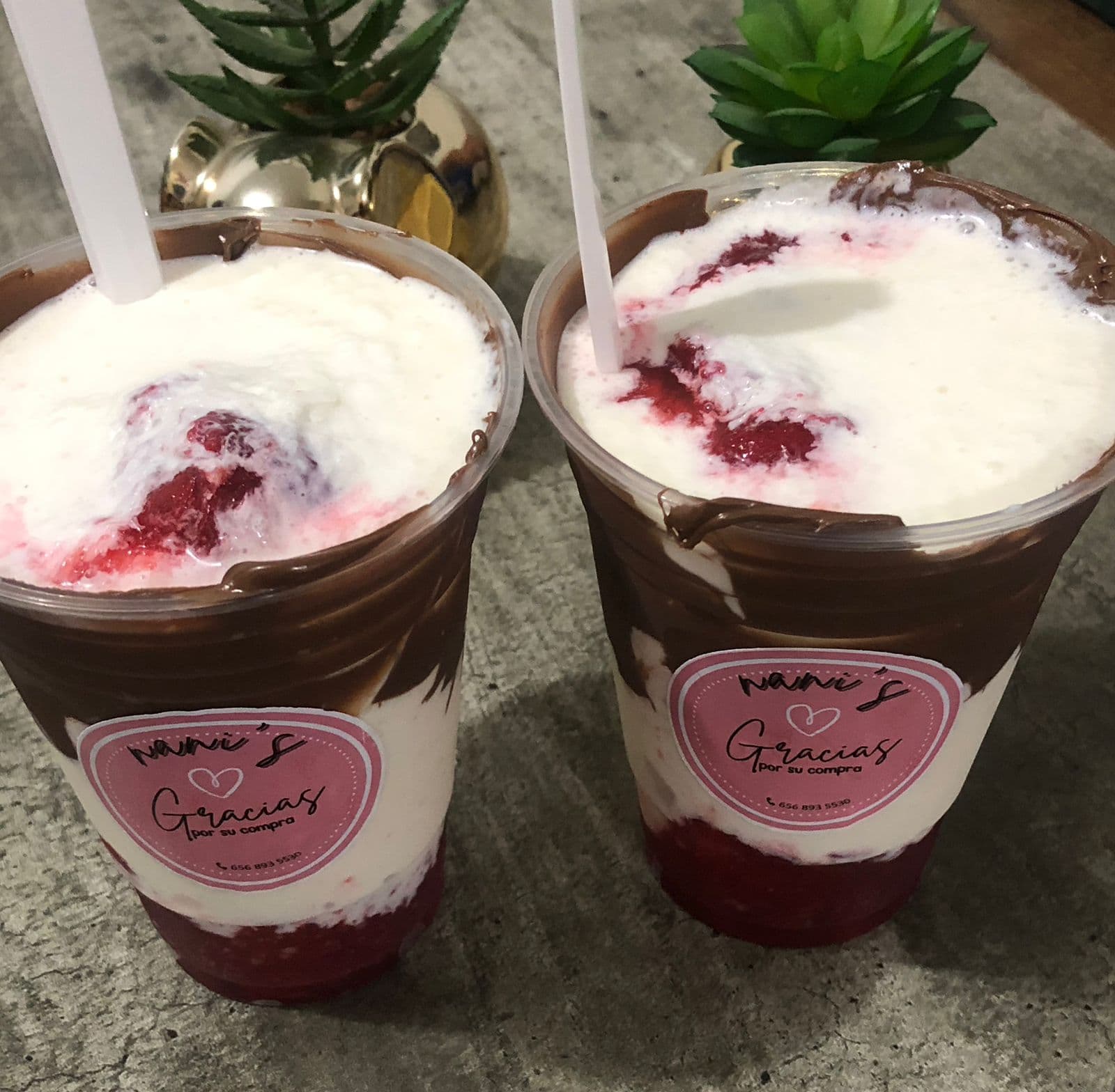 Fresas con Crema y NUTELLA 16 Oz