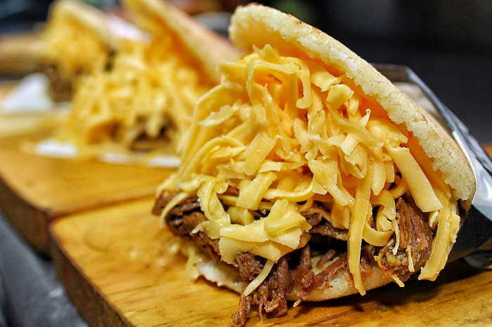 Arepa Pelua