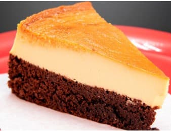 Rebanada de flan napolitano