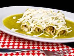 Enchiladas Verdes De Pollo