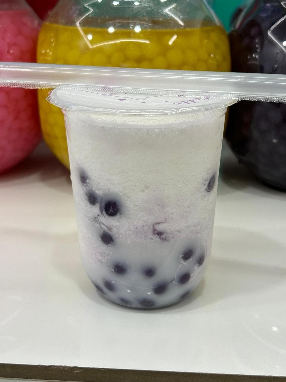 Coco con Perlas Explosivas de Taro