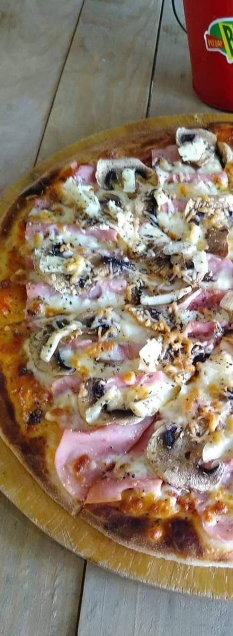 Pizzas 4 Estaciones Grande