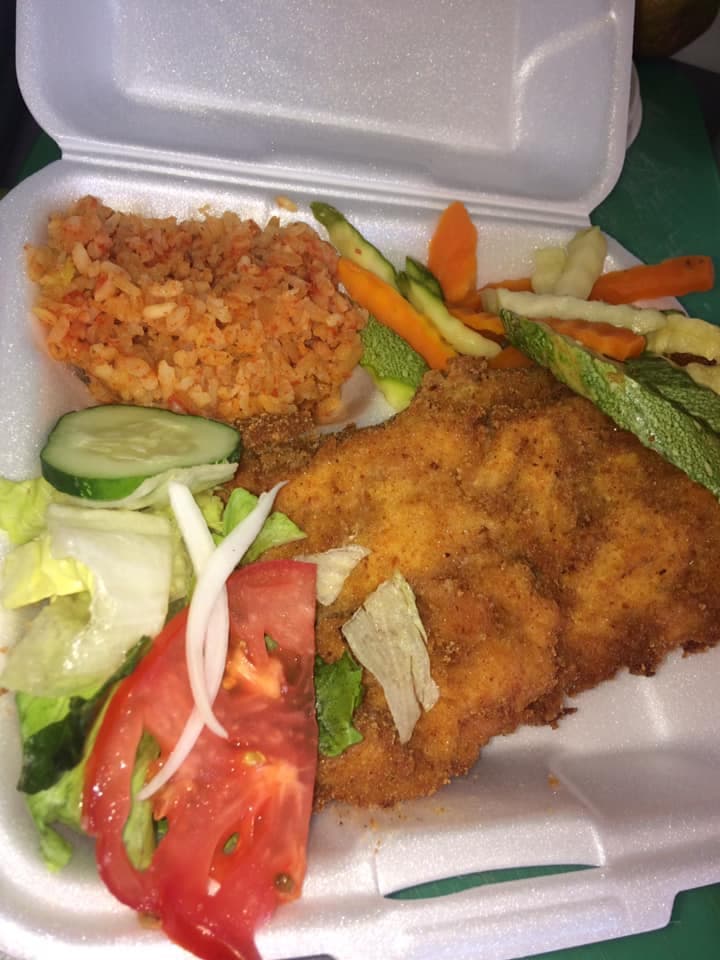 1 MILANESA DE POLLO + 1 AGUA FRESCA