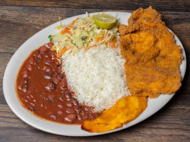 Combo Almuerzo Bandeja con Chuleta de Cerdo