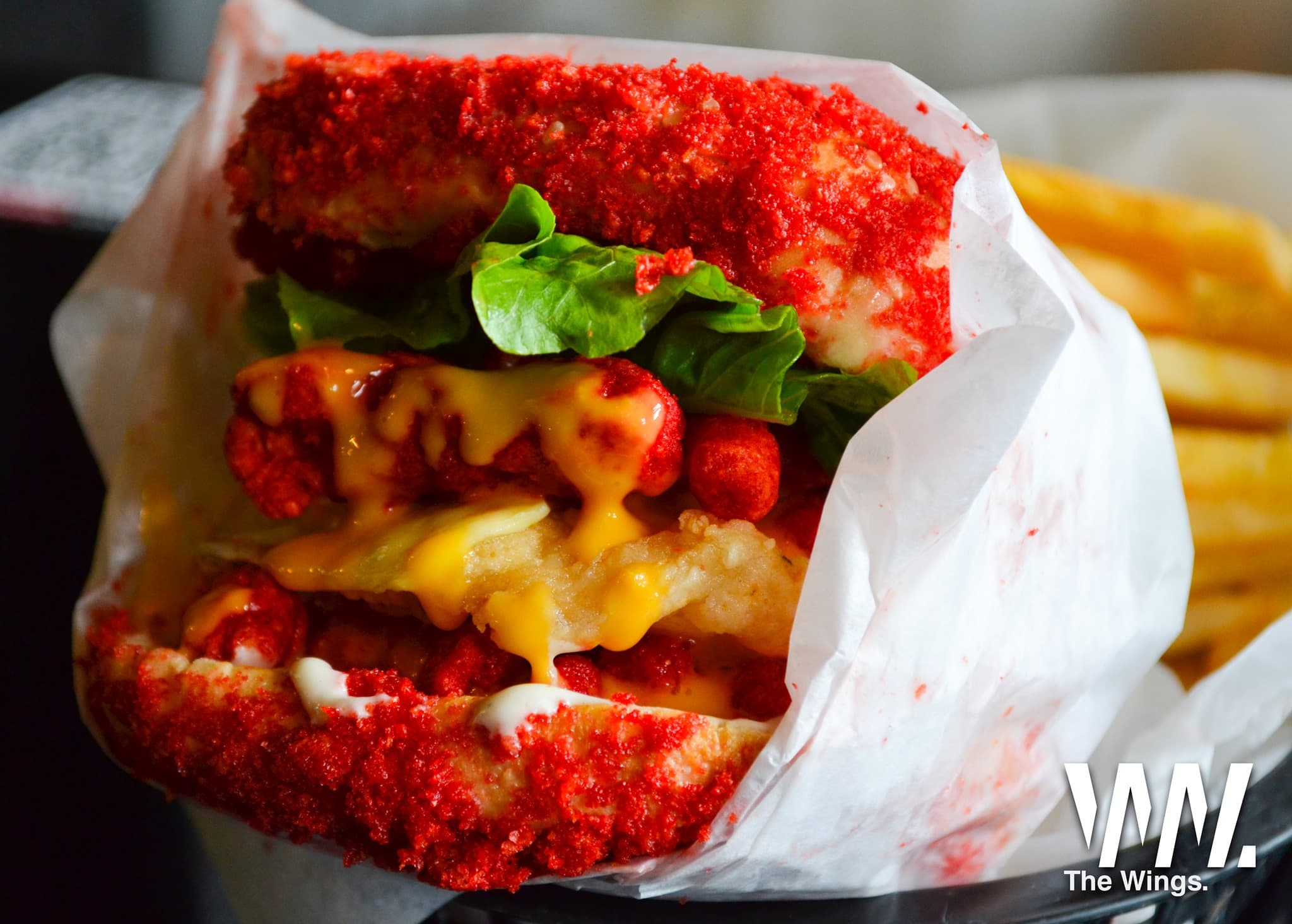 burger flamin' hot res