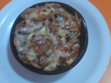 Queso con Chorizo