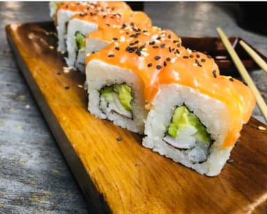 Sake Maki Salmón Ahumado