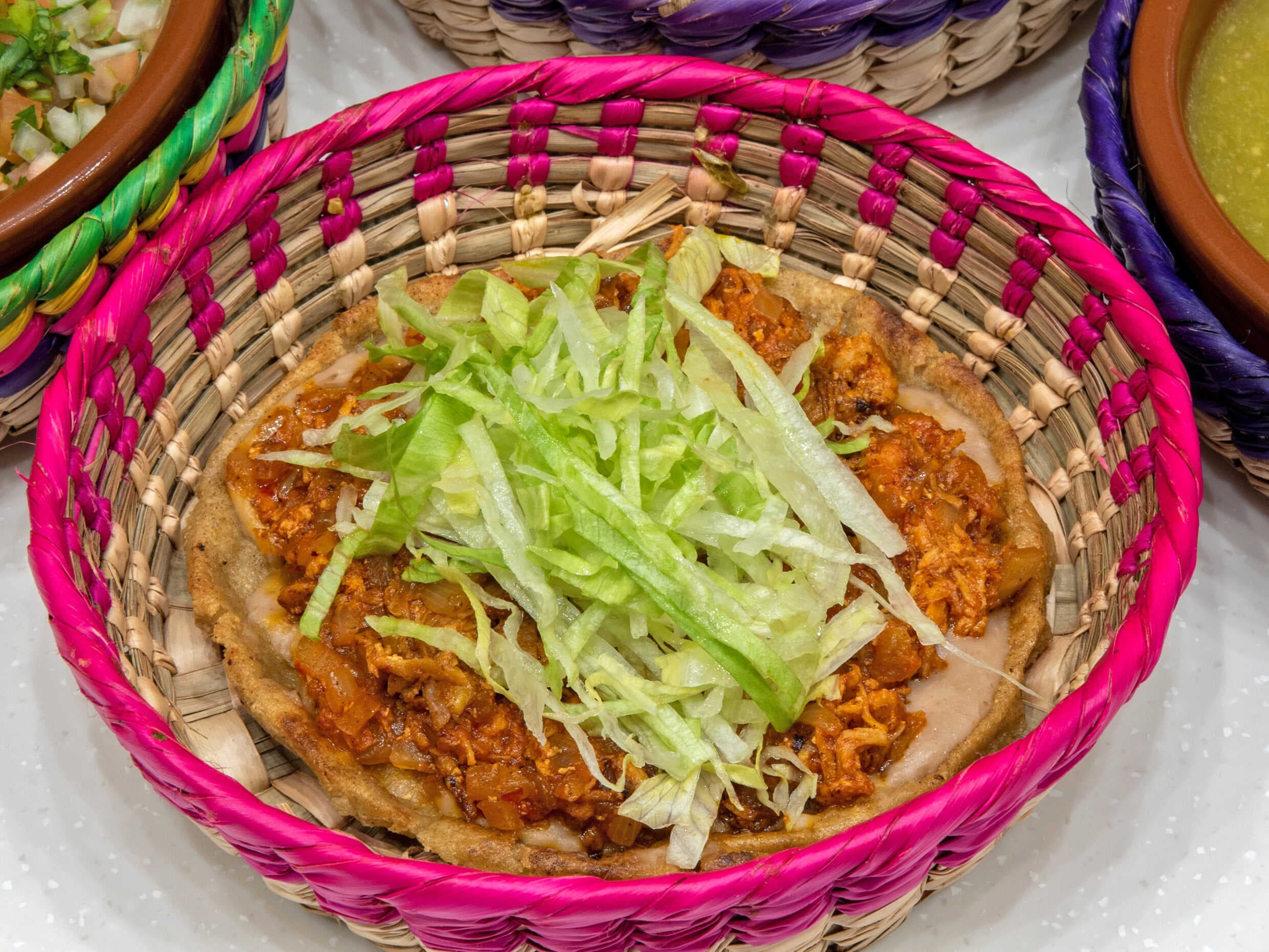 Sope de Pollo a la Plancha