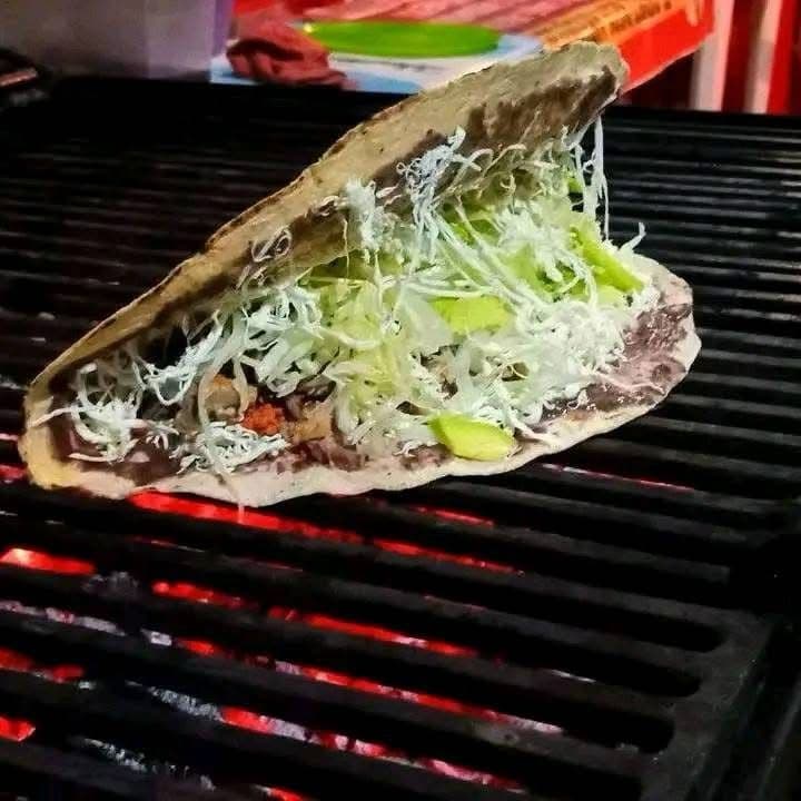 Tlayuda Sencilla