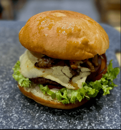 Hamburguesa Tradicional + PapasPreparadas+Refresco