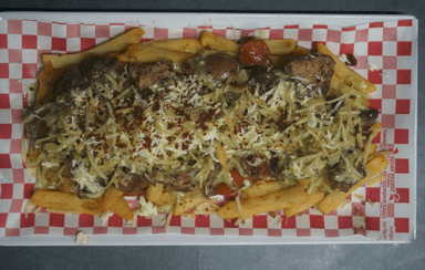 Salchipapa Mixta