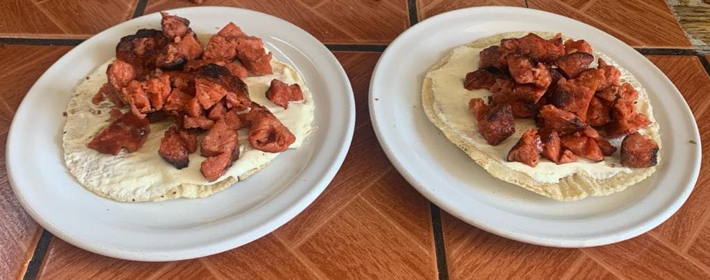 Combo-2 Quesadillas y 2 Chorizos