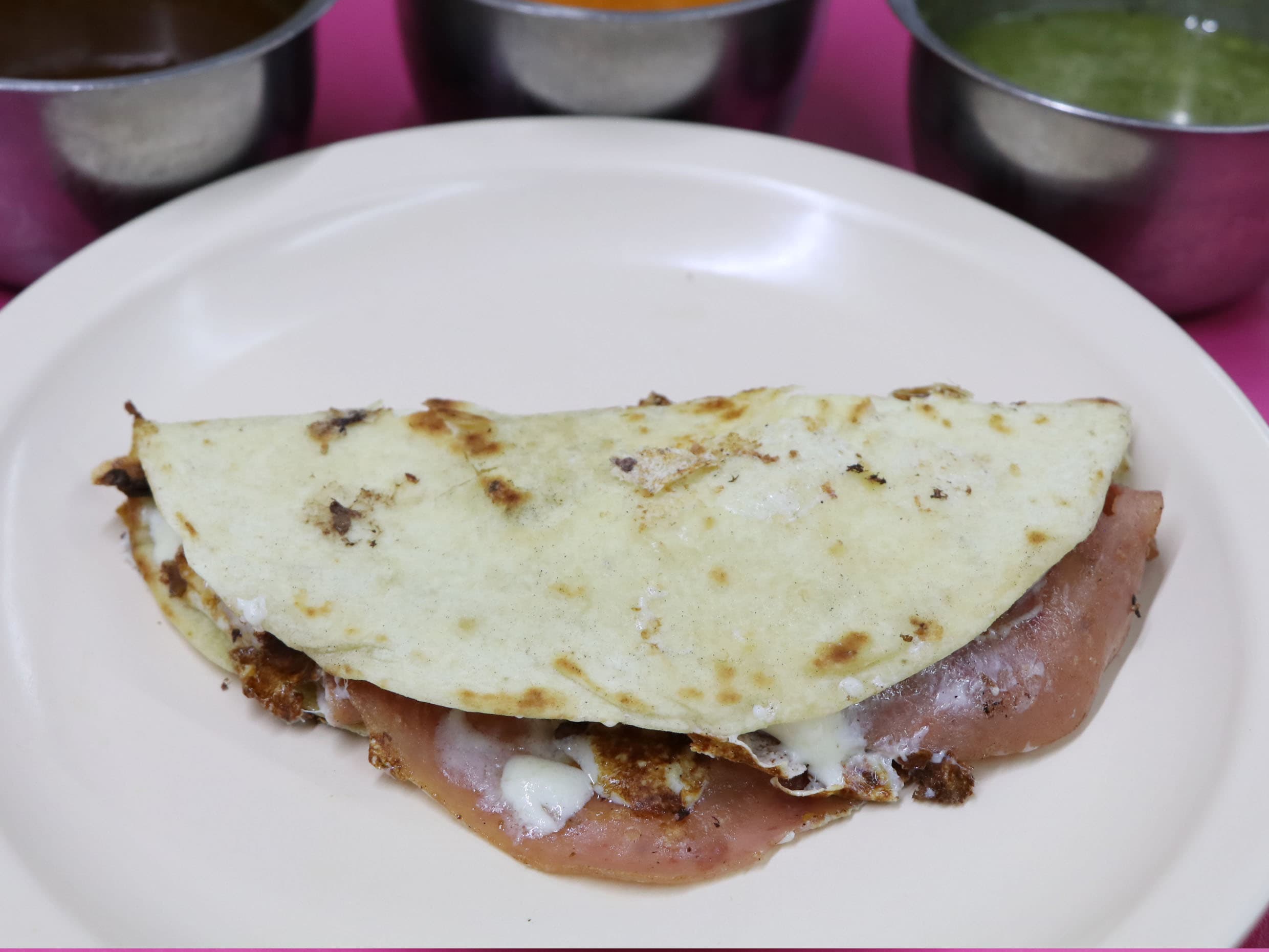 Quesadilla con Tocino