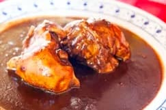 Pollo en Mole