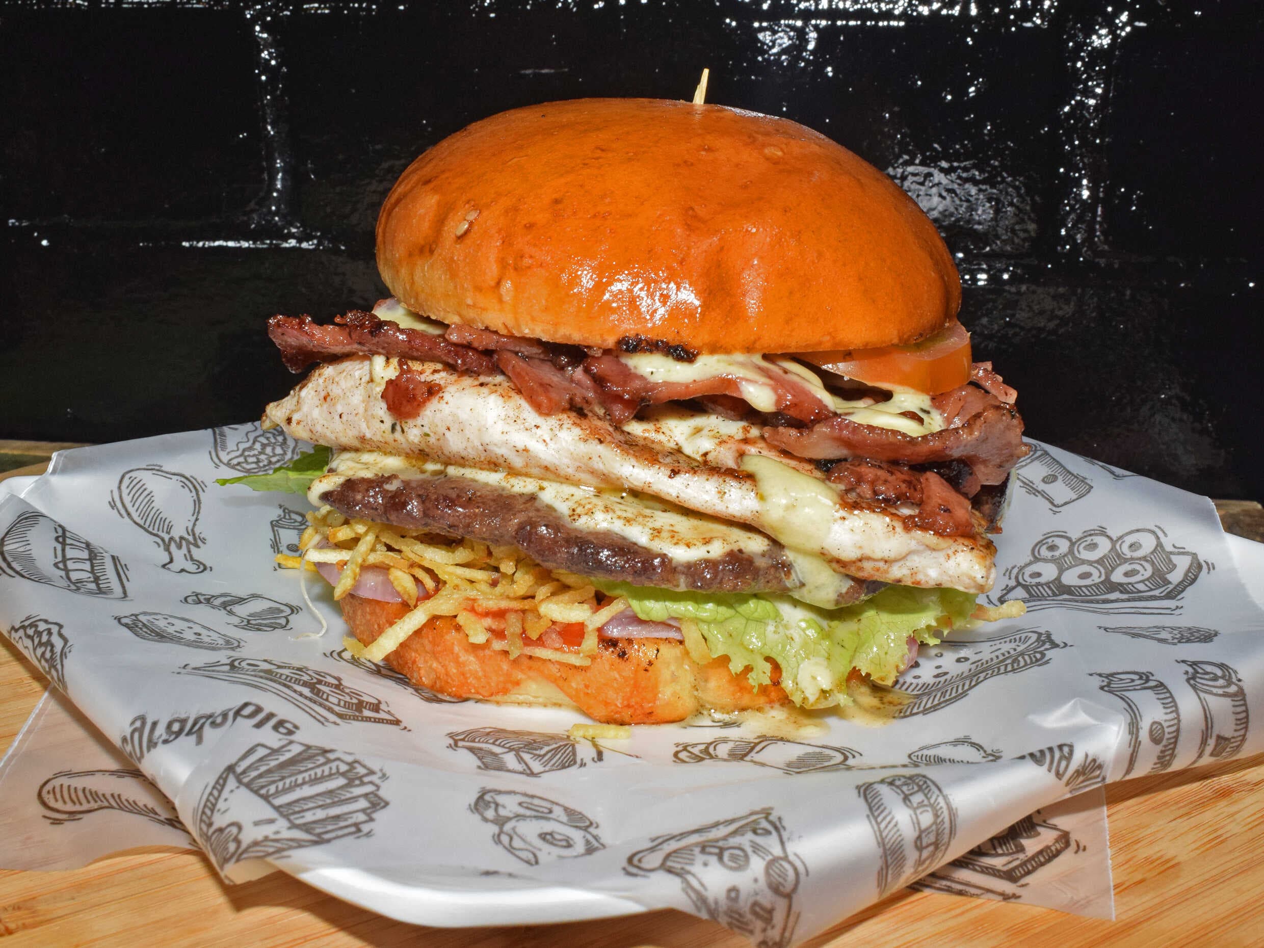 Combo Hamburguesa Mixta + Papas + Gaseosa 250 ML