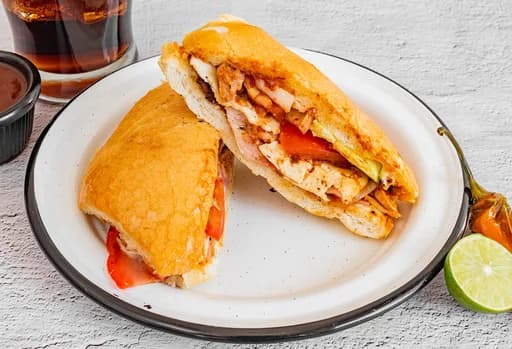 2 Tortas Caprichosas + REGALO 2 Aguas Frescas