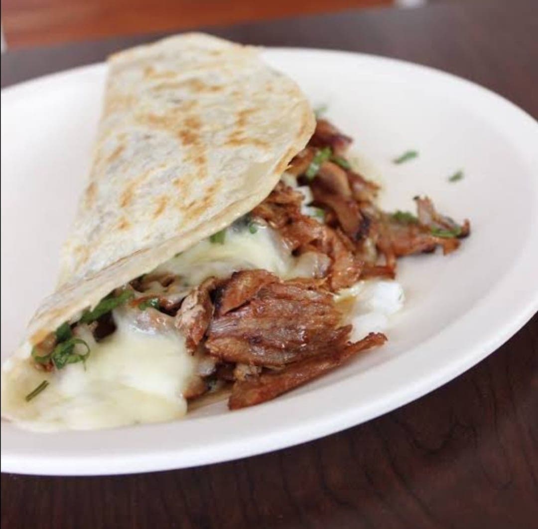 Quesadilla de Harina con Chorizo