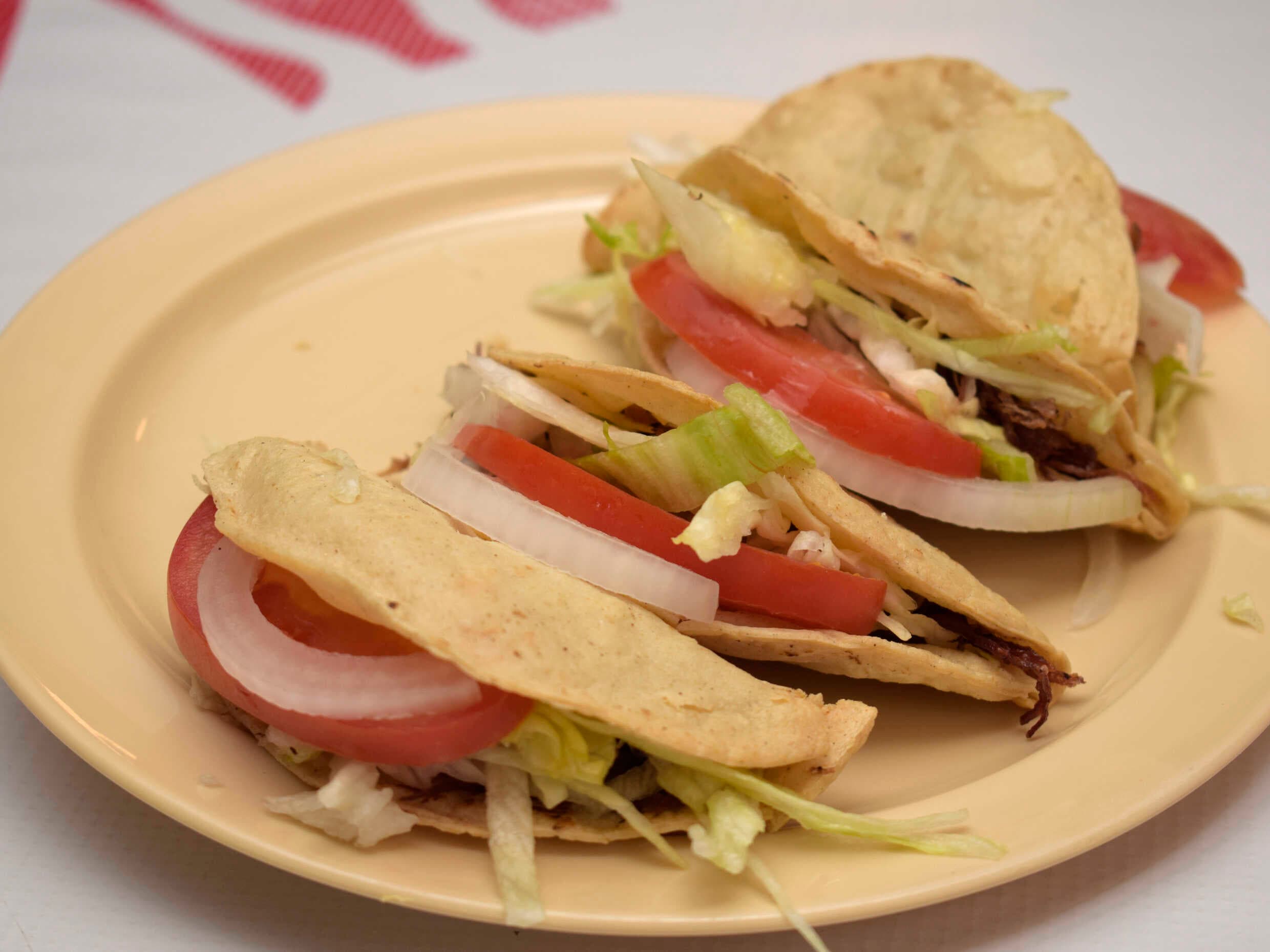 Tacos de Deshebrada