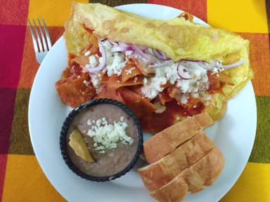 Omelette de Chilaquiles.