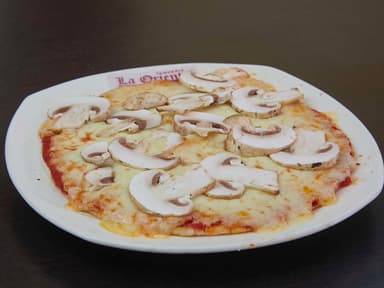 PIZZA CON CHAMPINONES