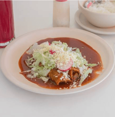 Pozole Caldo  2 Platos Gruesa  Bandera Pierna