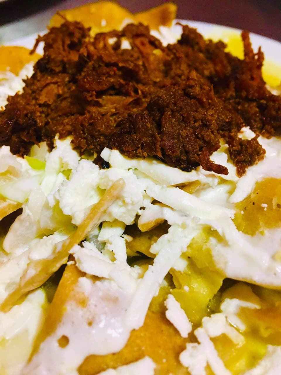 Chilaquiles con Chilorio.