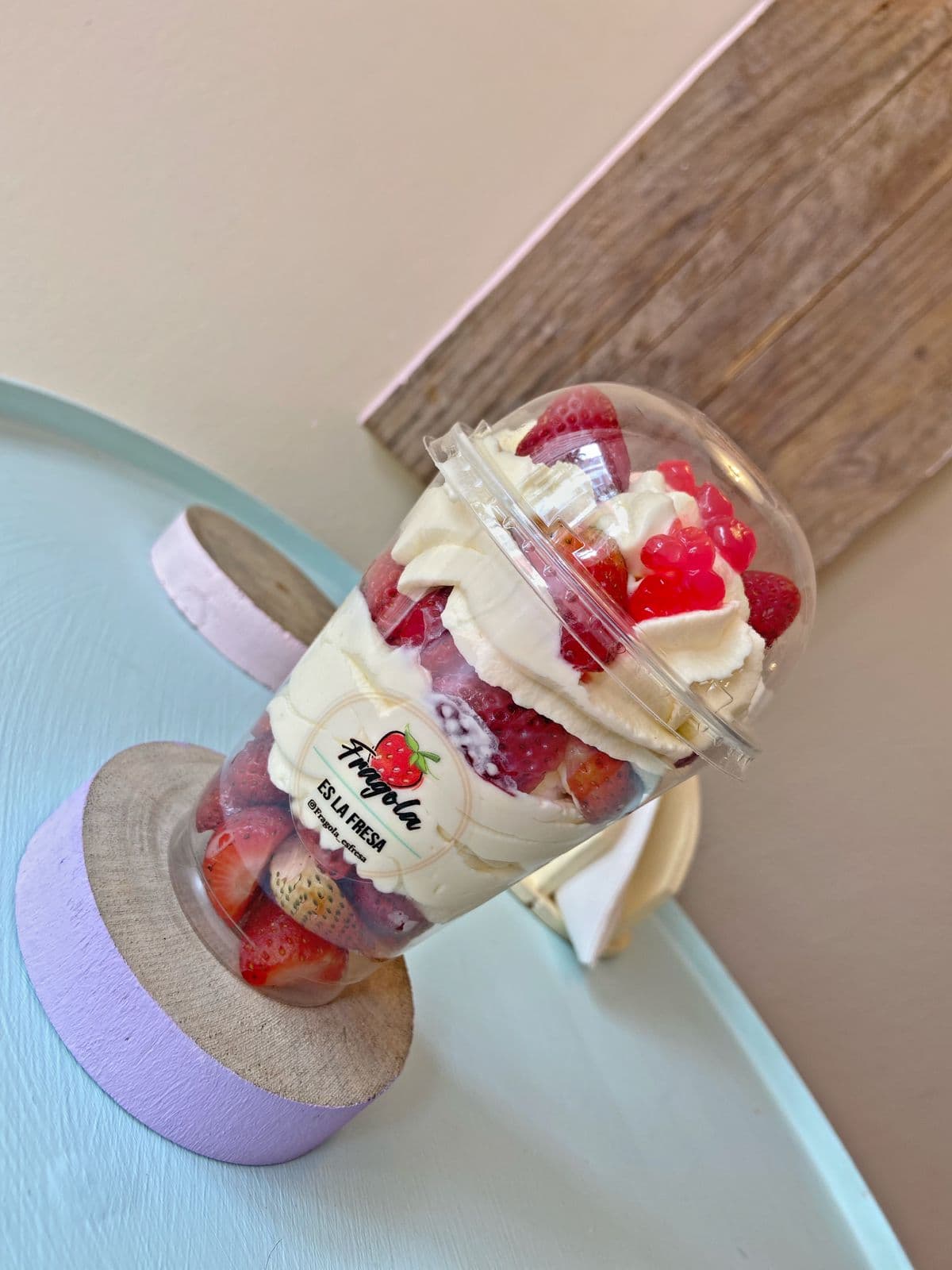 Fresas con Crema 12 oz