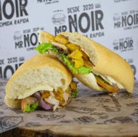 Sándwich Hawaiano Pork con Papas