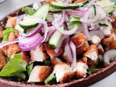 Ensalada Pescado Empanizado