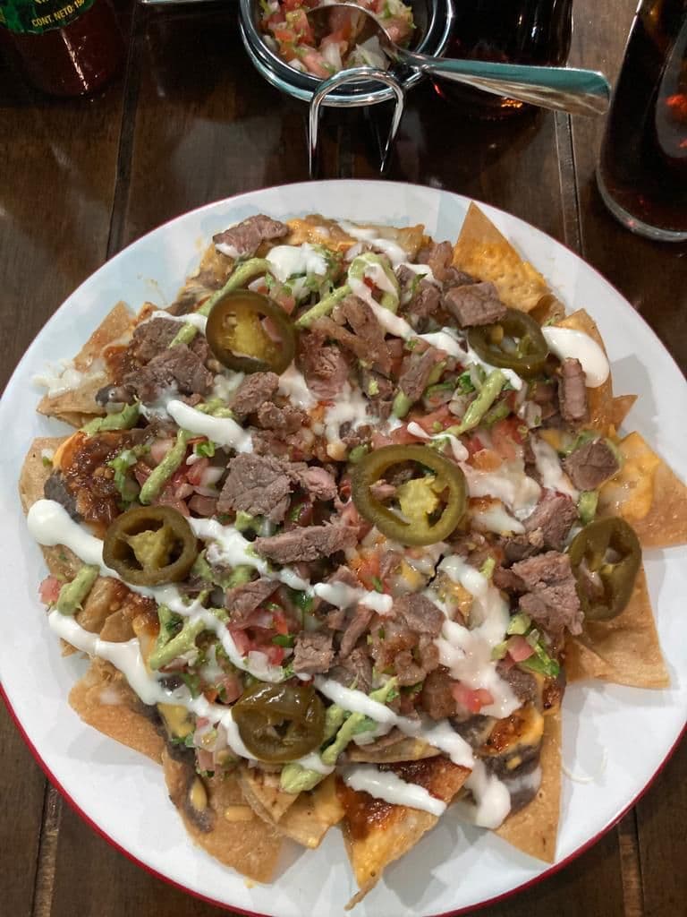 Nachos Perrones de Res
