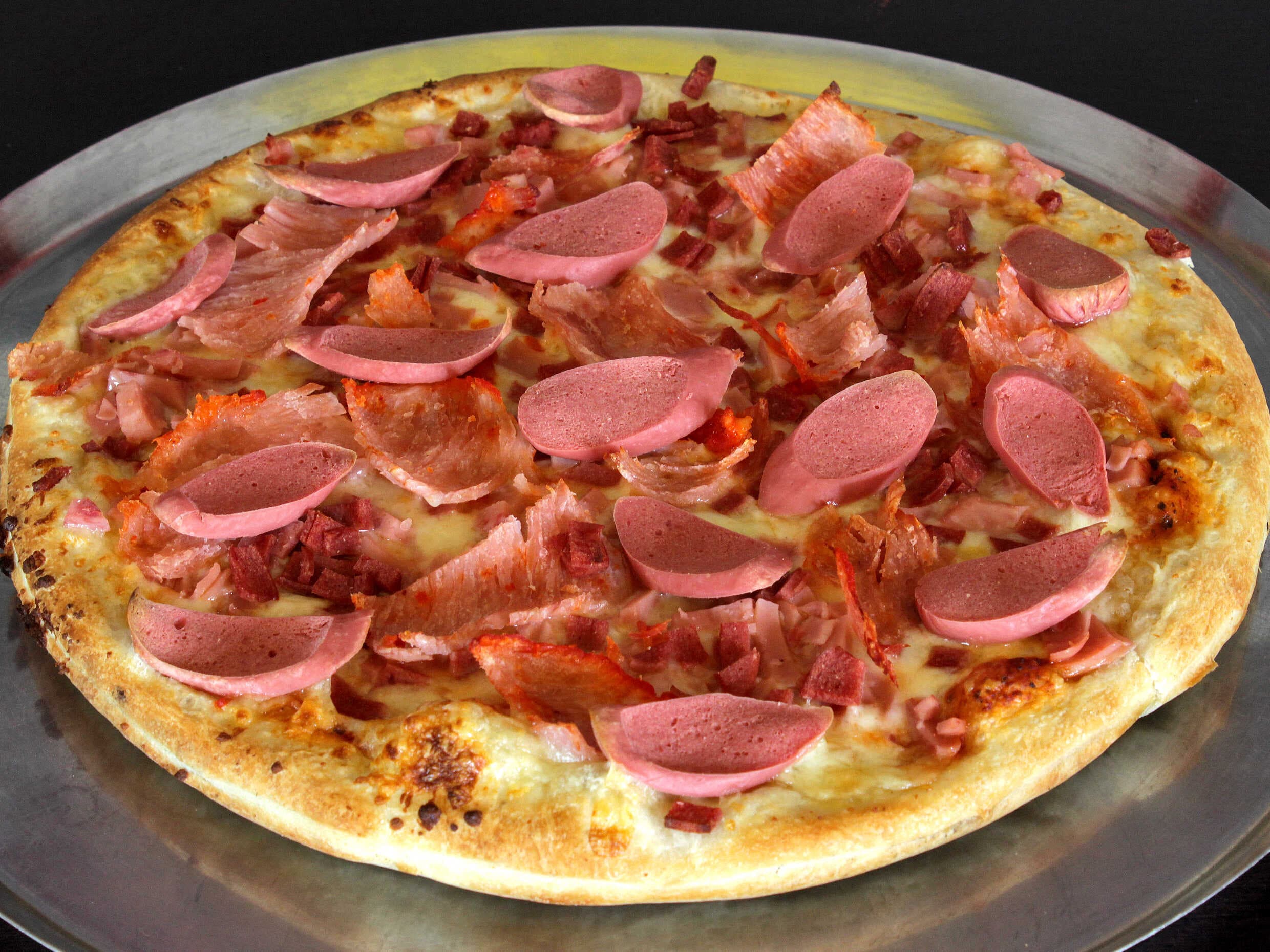 Pizza Carnes Frías