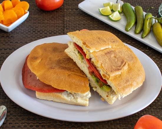 Torta Chica de Queso de Puerco