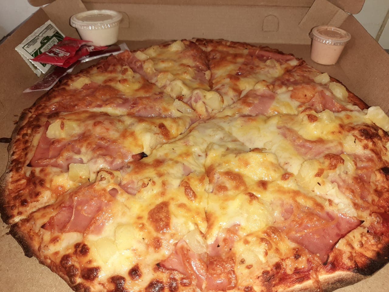 Pizza Hawaiana