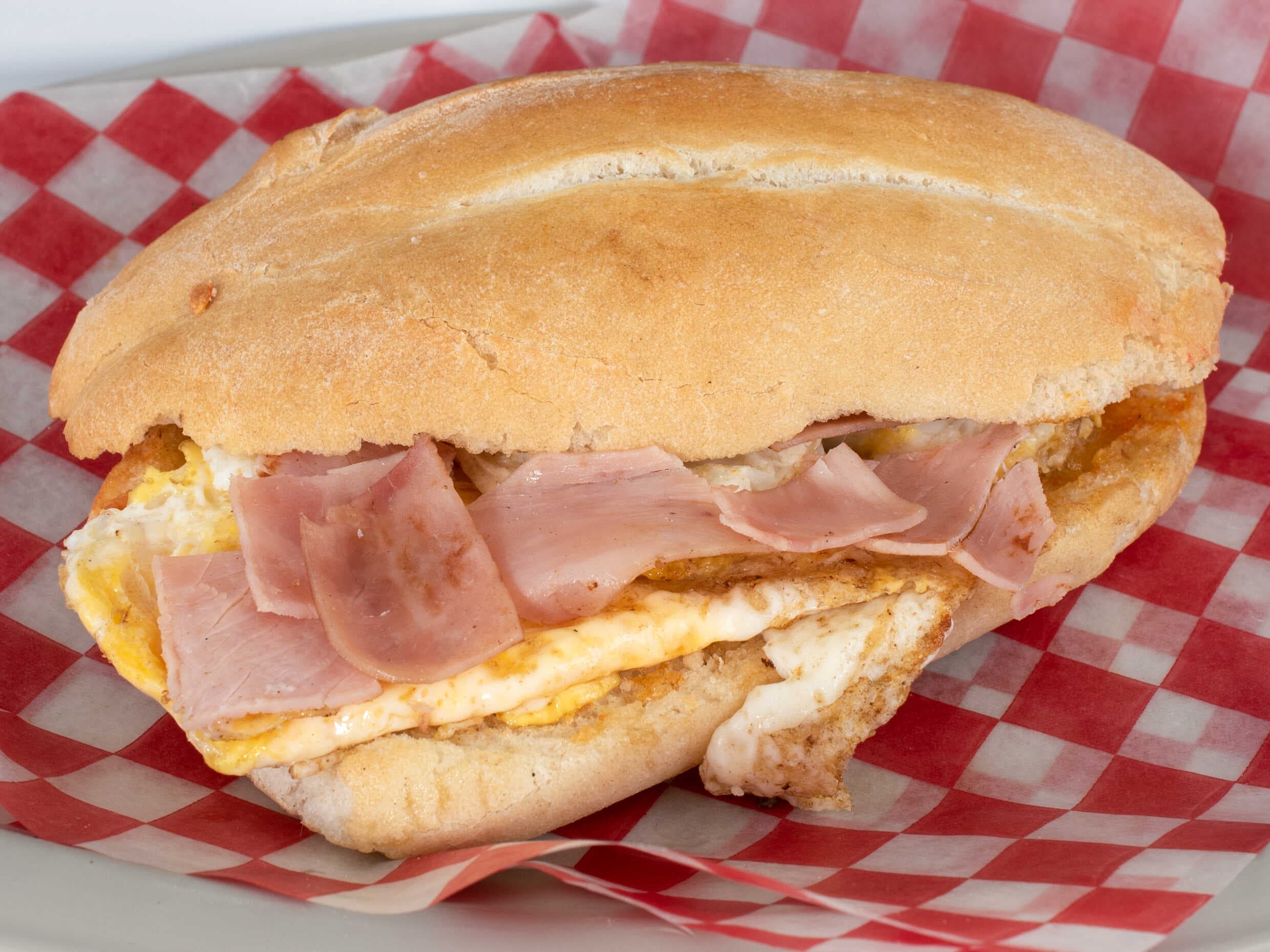 Torta Huevo con Jamón