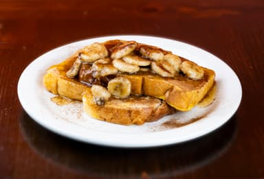 Pan Francés Caramelizado + Café Americano 16 OZ