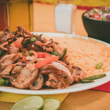 Pollo & Puerco tipo Español