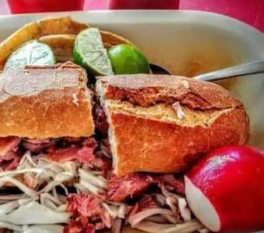 Combo Torta Surtida + Agua Fresca