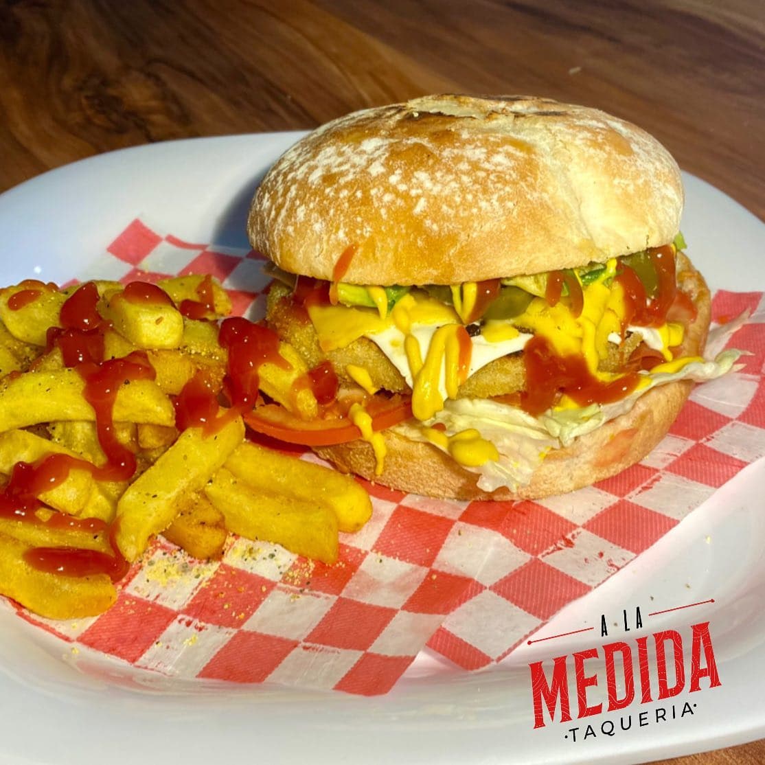 Hamburguesa Pollo C/Papas