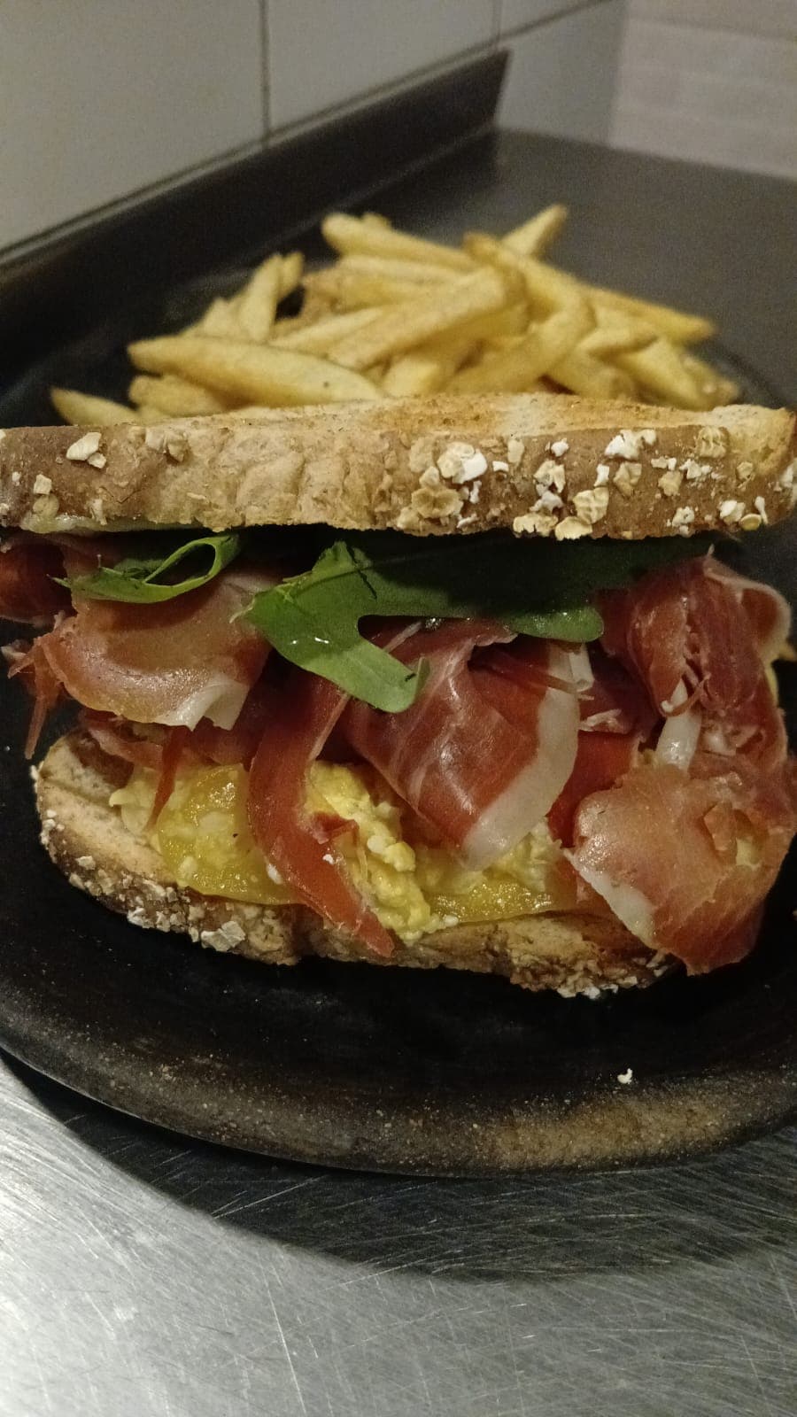 Sandwich de jamón serrano
