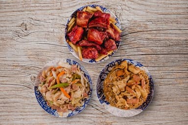 ARROZ CON COSTILLAS Y CHOPSUEY MEDIANO