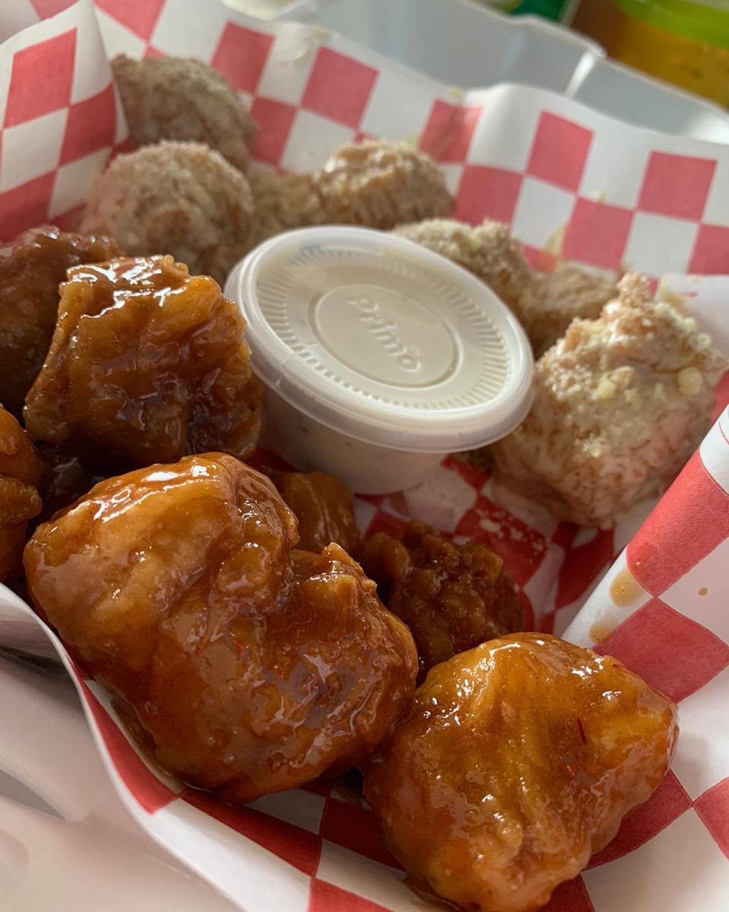 Boneless + Papas Fritas