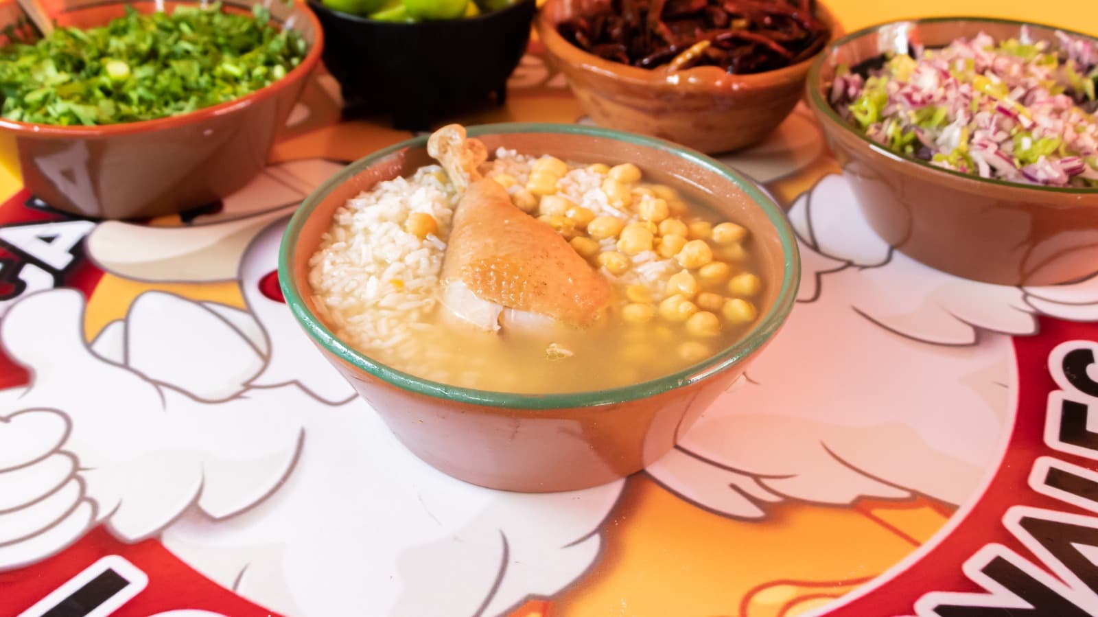 Caldo con Pierna