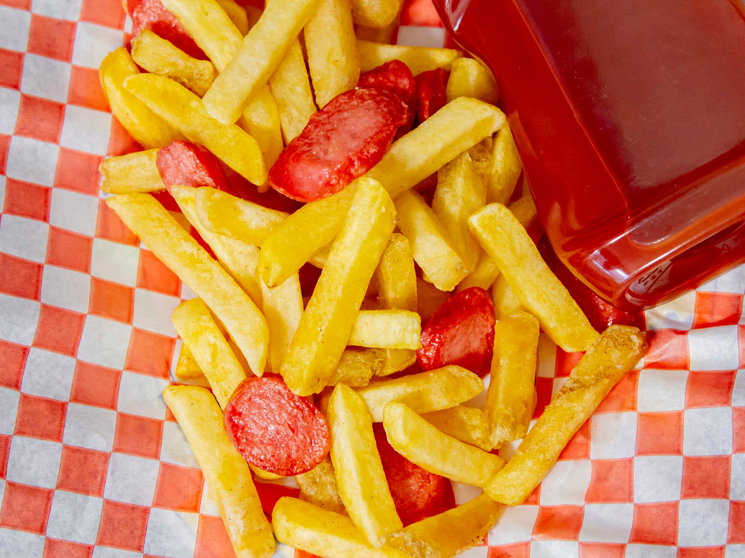 Salchipapas