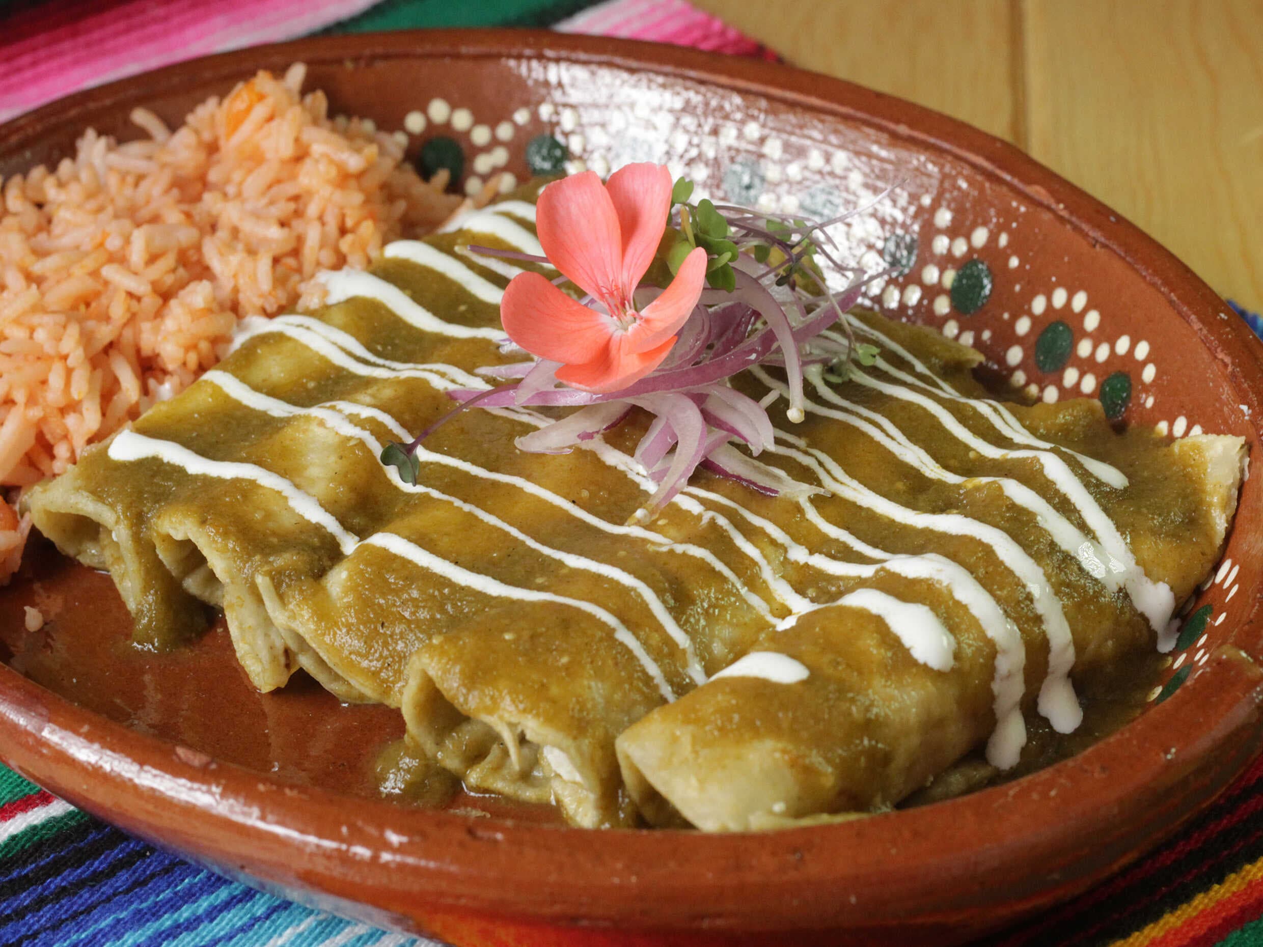 Enchiladas Verdes 5 pz. Pollo