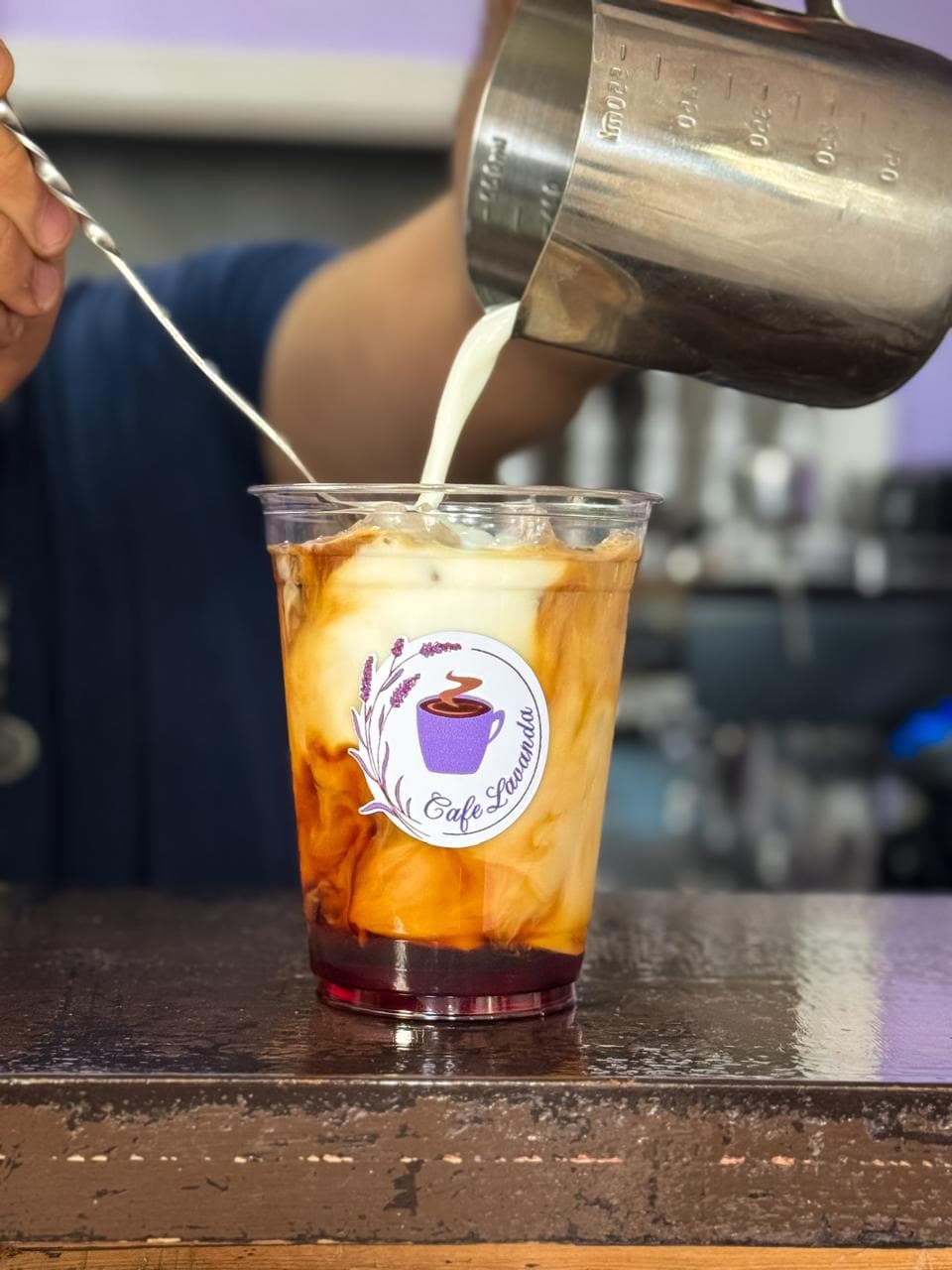 Latte en las rocas 16 oz