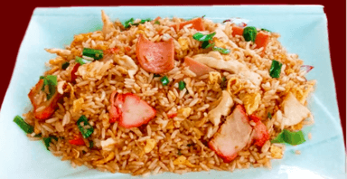 Arroz con Carne de Res, Pollo, Olores y Huevo