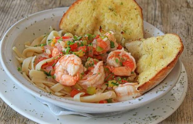 Pasta Camarones Primavera