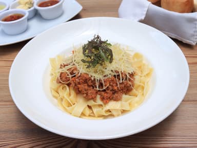 Fetuccinni a la Bologñesa