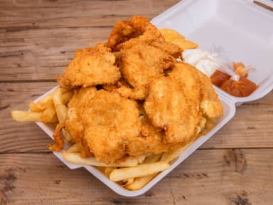 Orden Grande de Pollo con Papas o Ensalada